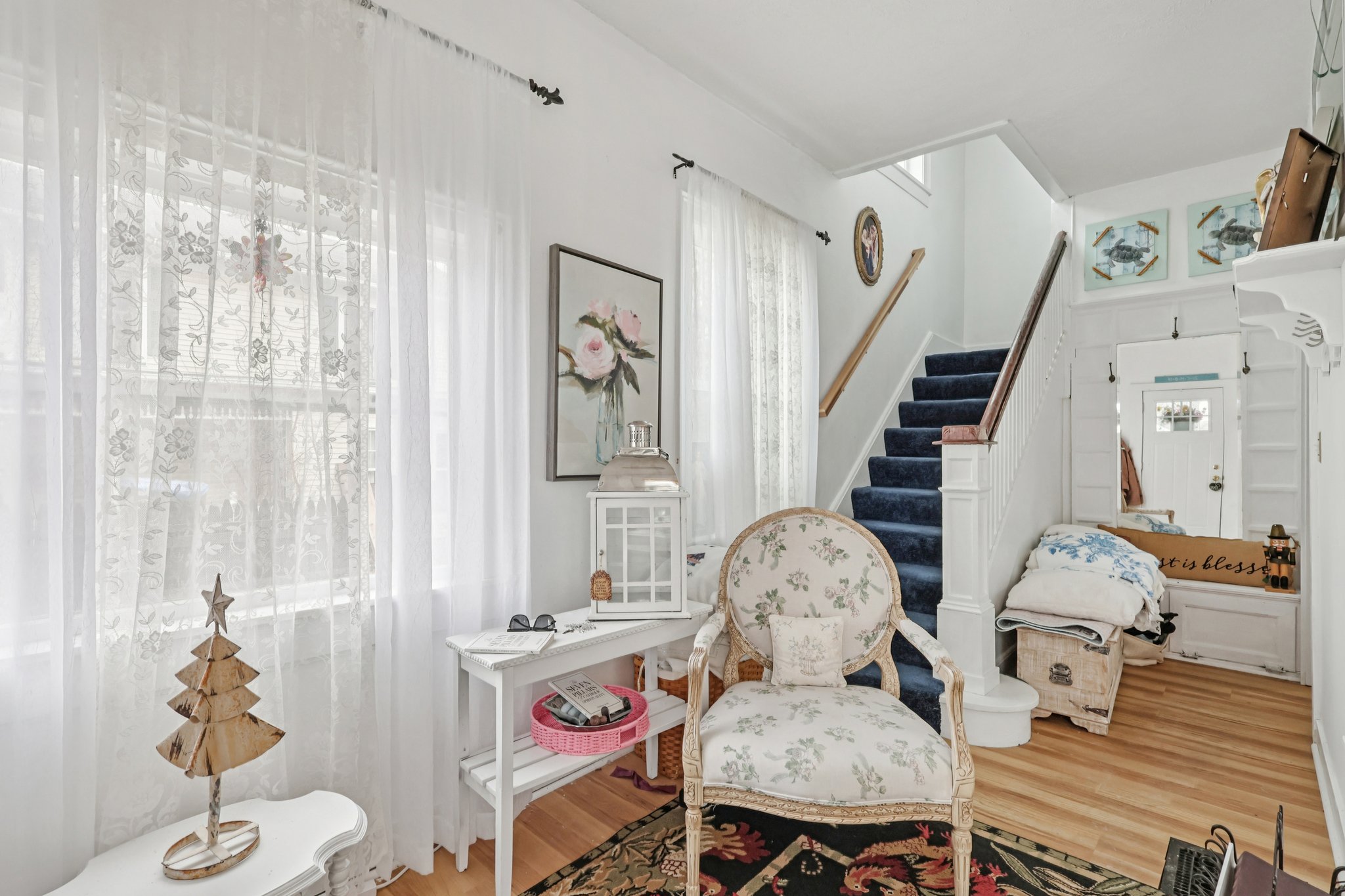 Walnut St-S2002-004.jpg