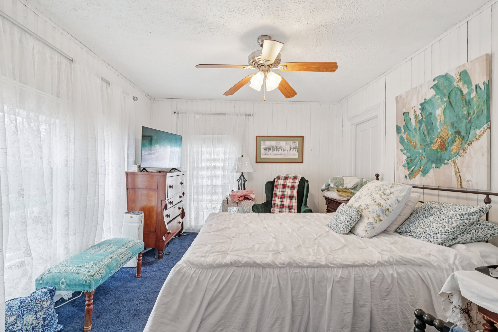 Walnut St-S2002-023.jpg