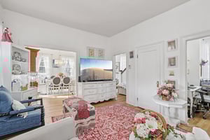 Walnut St-S2002-009.jpg