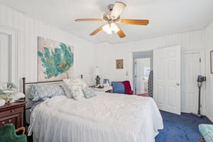 Walnut St-S2002-025.jpg