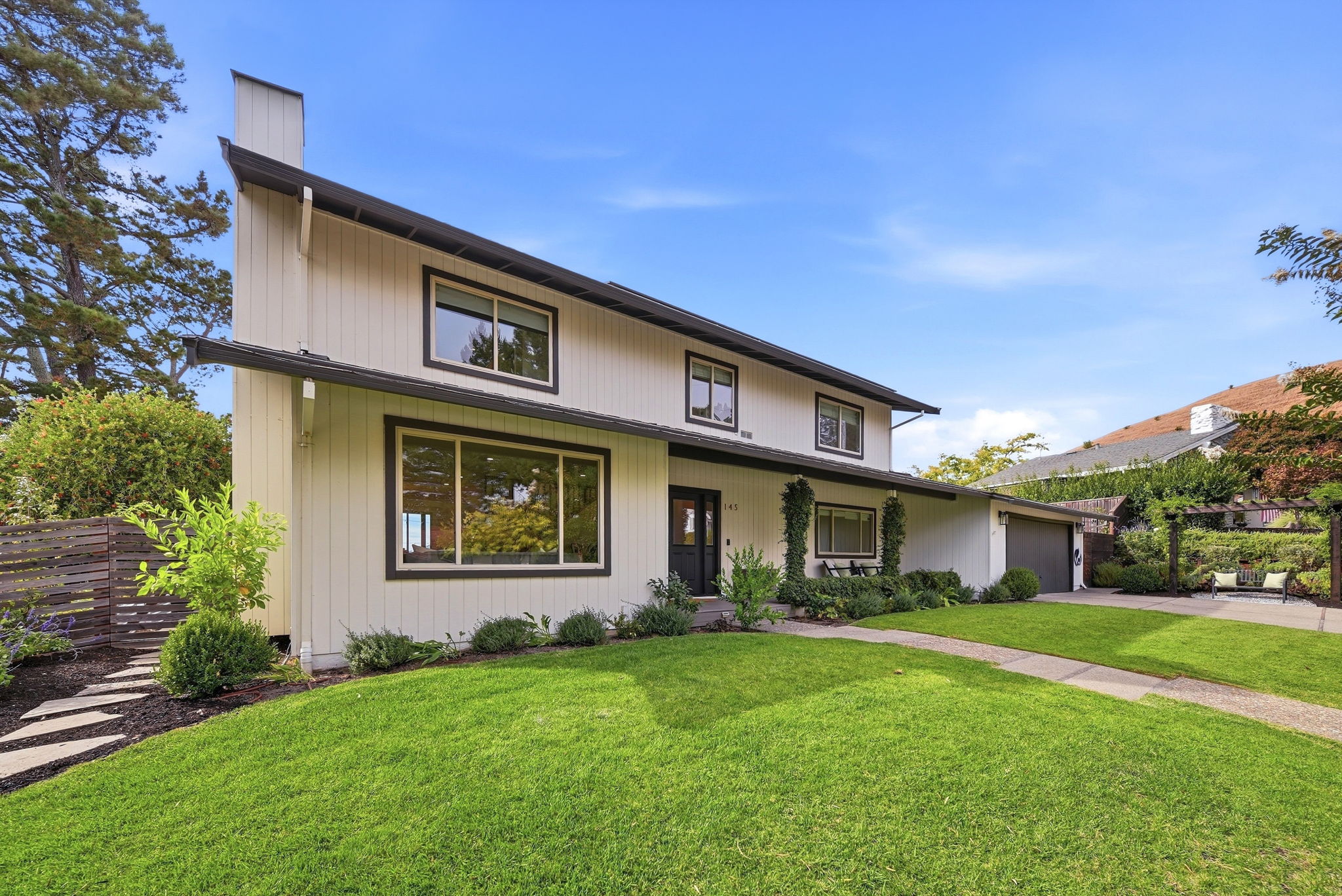 003_F8_145 Warfield Dr
