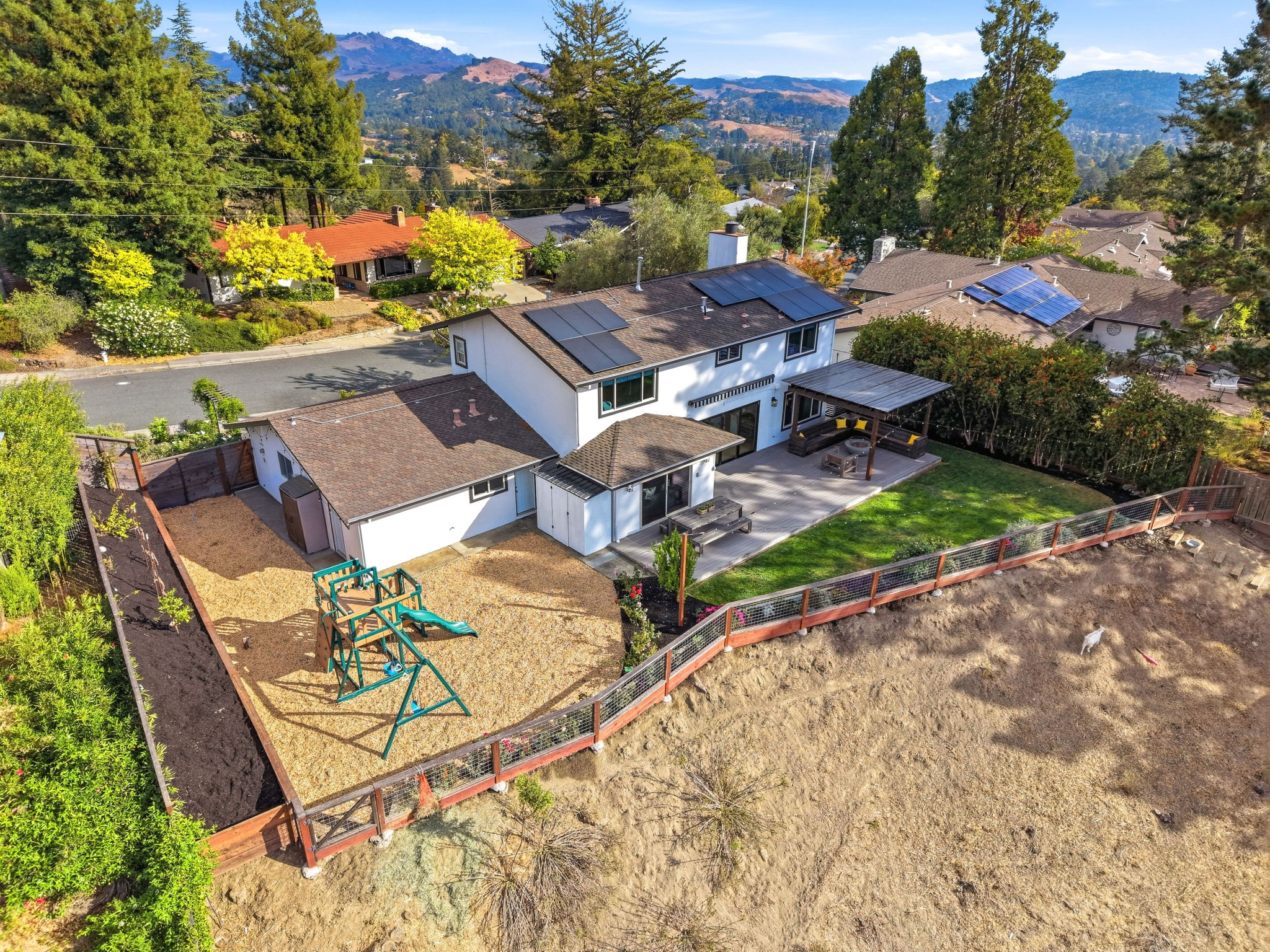 012_F8_AERIAL_145 Warfield Dr