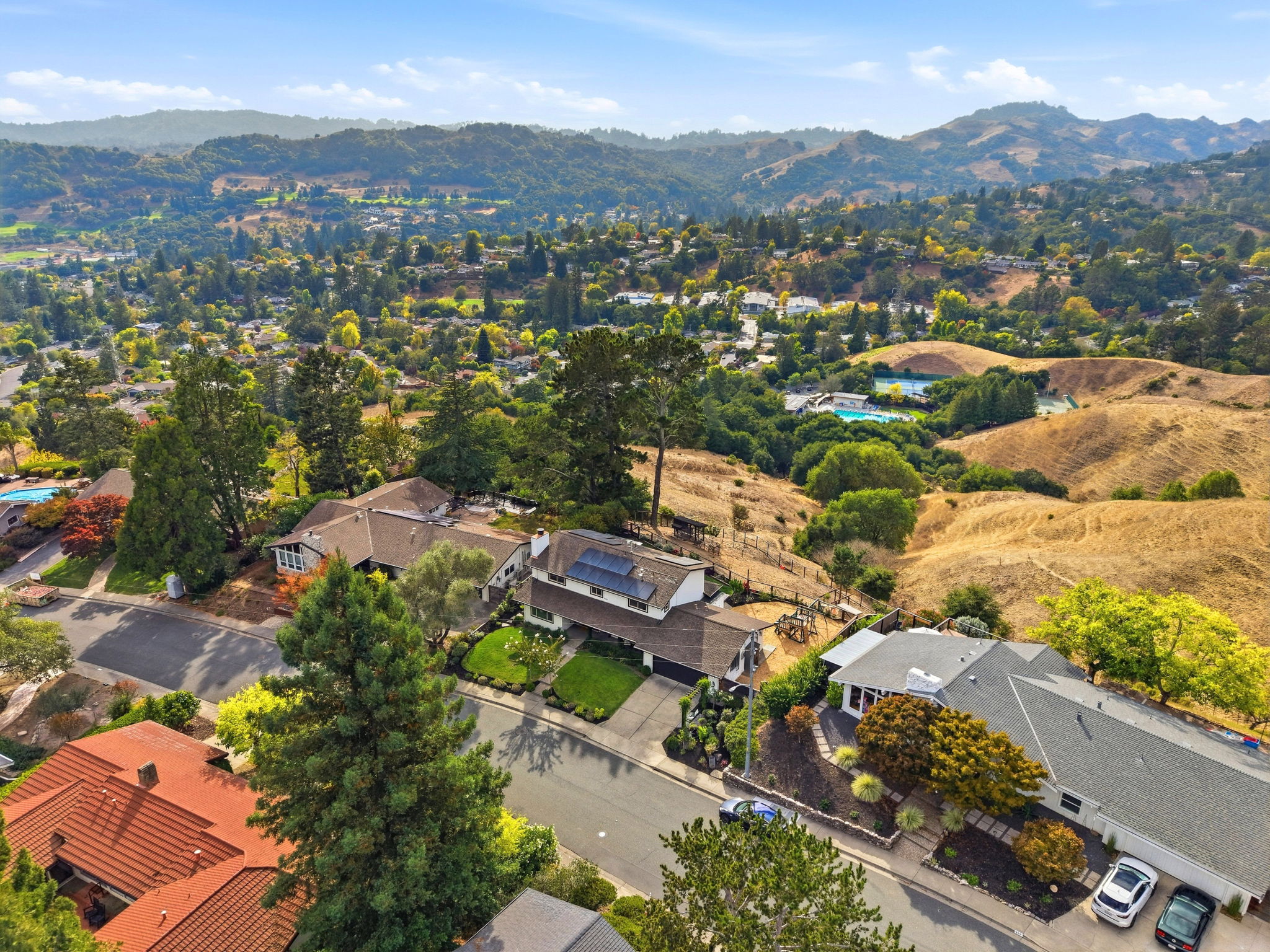 022_F8_AERIAL_145 Warfield Dr