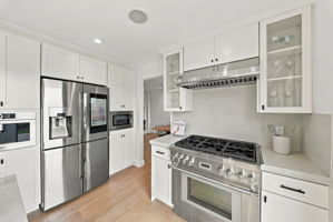 018_F8_145 Warfield Dr