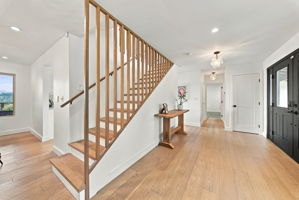031_F8_145 Warfield Dr