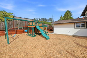 061_F8_145 Warfield Dr