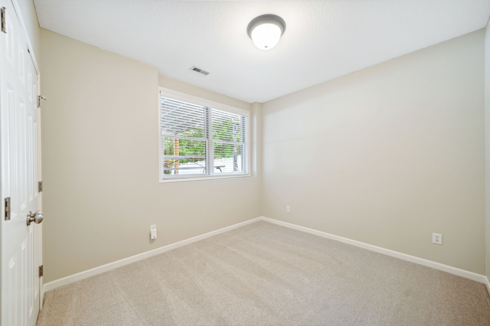 13_Interior