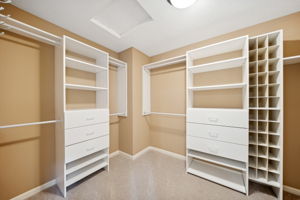22_Interior