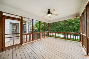 24_Interior