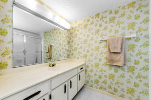 Bathroom 1a
