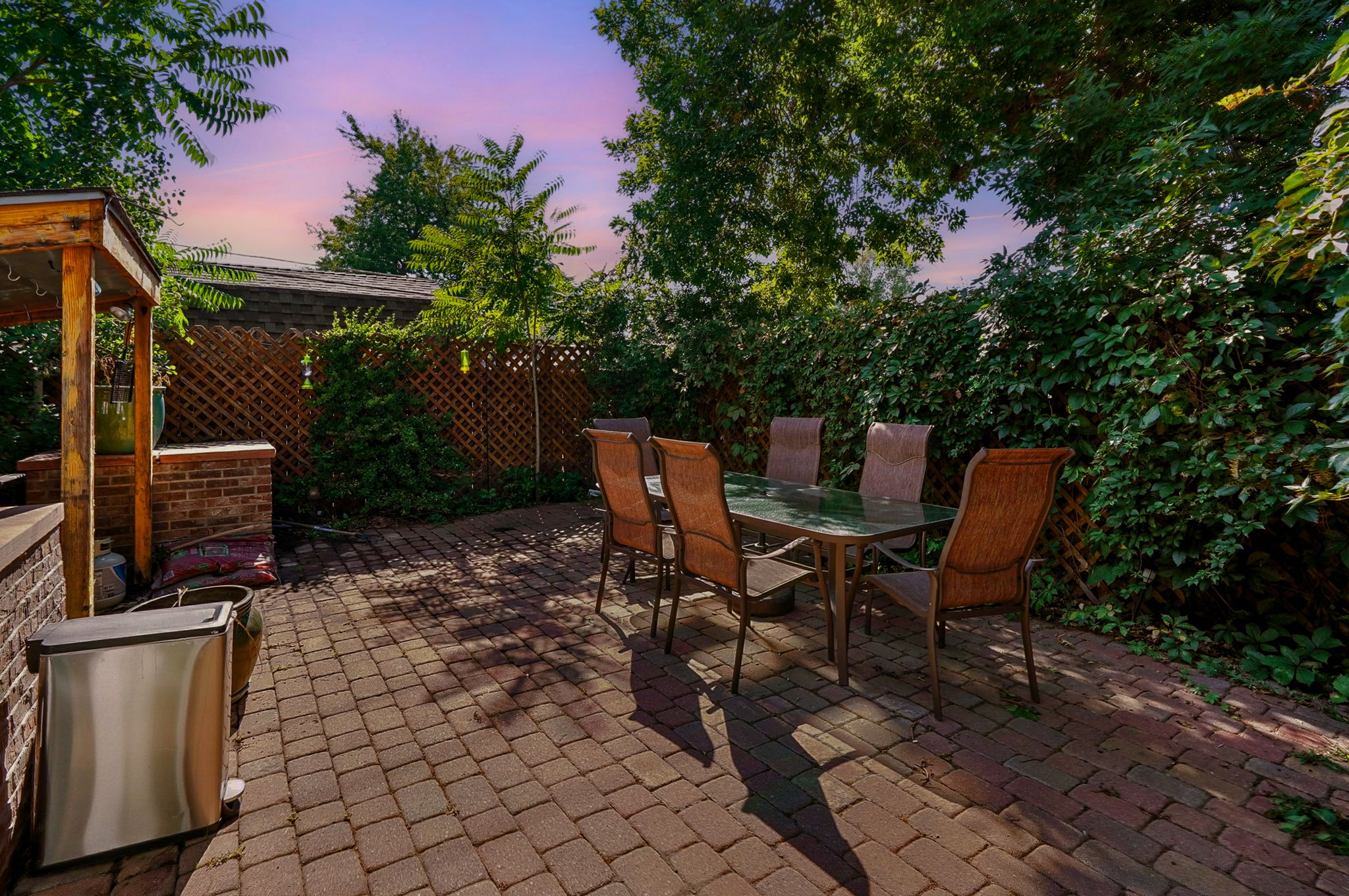 Extensive Patio