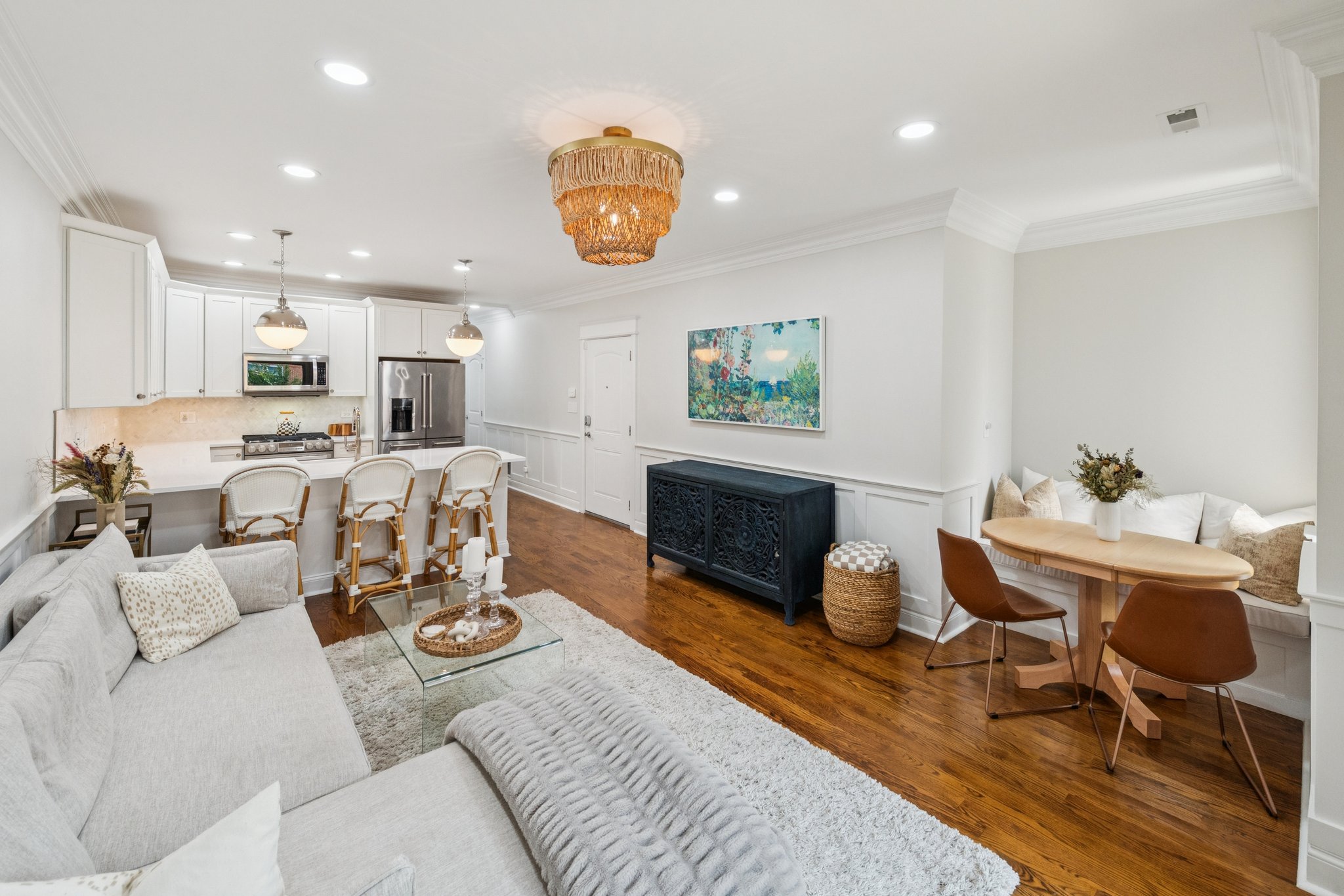 1450 W Chestnut St 2_003.jpg
