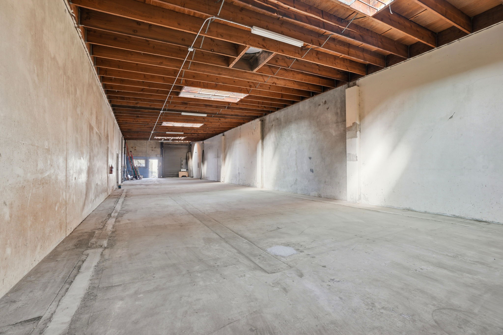 011_F8_1450 Wallace Ave