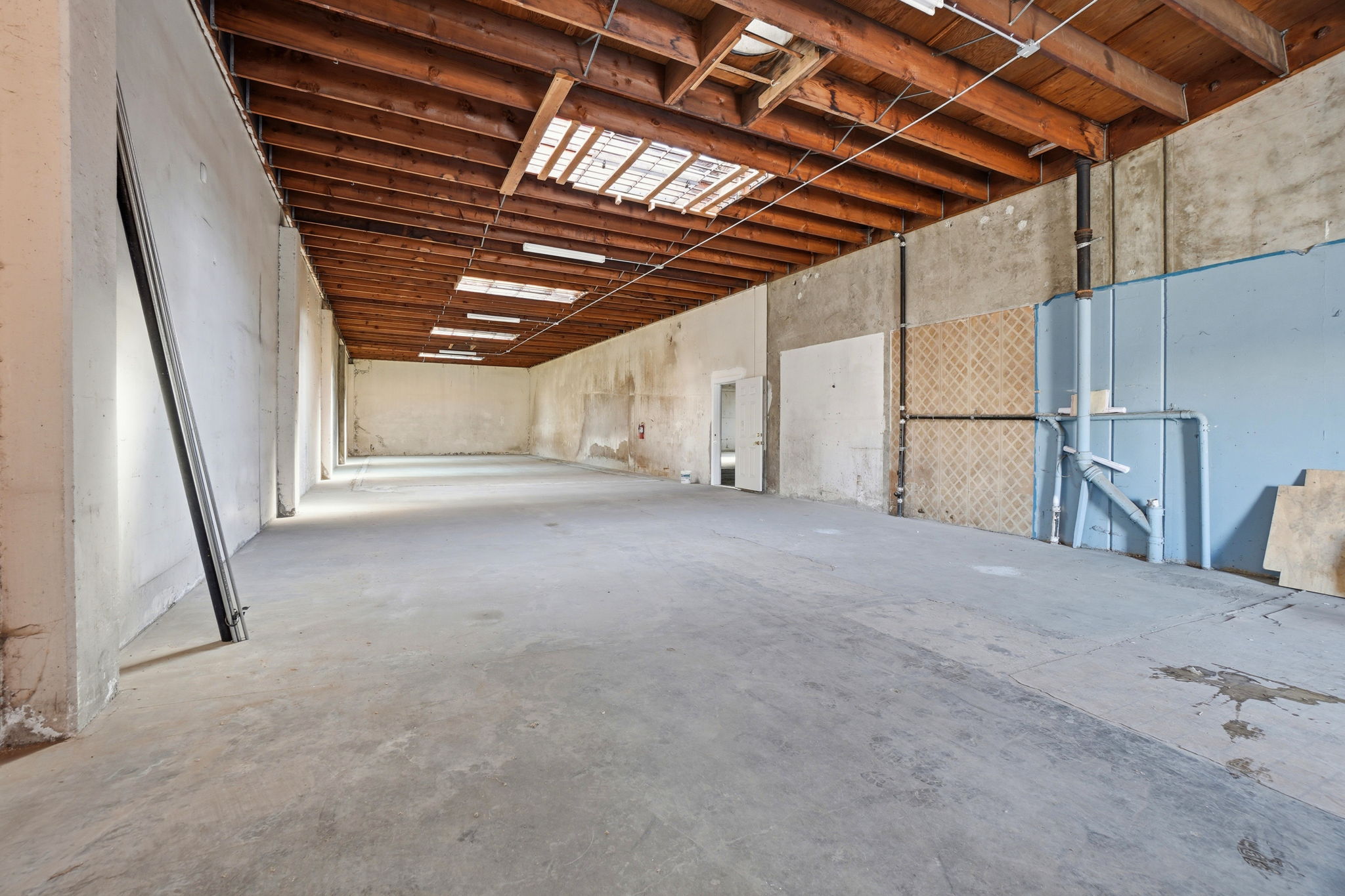 013_F8_1450 Wallace Ave