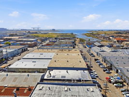 010_F8_AERIAL_1450 Wallace Ave