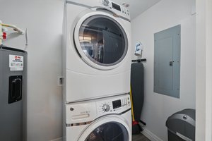  Photo 31