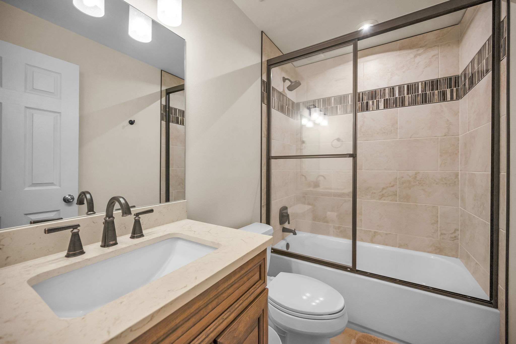 Upper Level Bathroom10