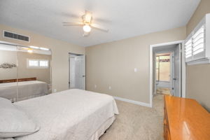 Upper Level Bedroom10bb