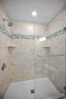 Upper Level Primary Bathroom12