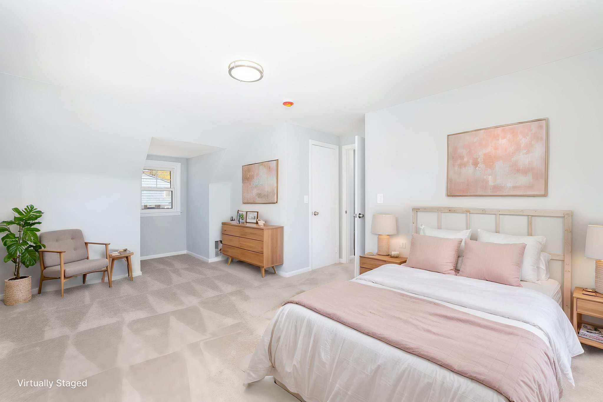 1T5A6172-Edit virtually staged.jpeg