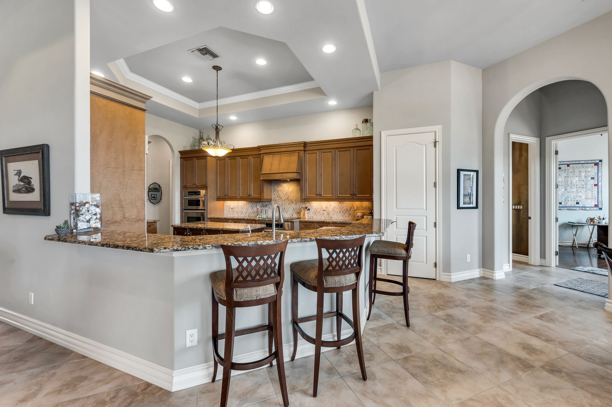 Breakfast Bar - Kitchen