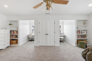  Photo 70