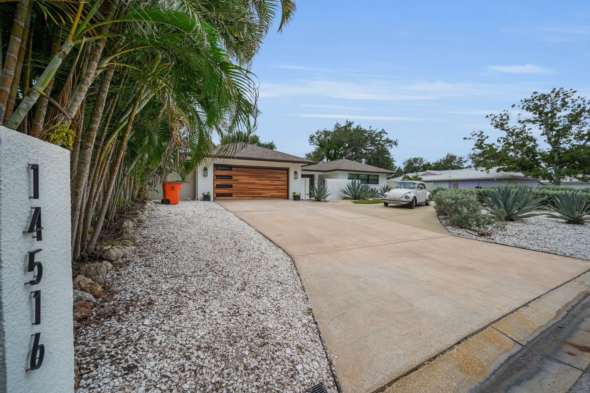Front Exterior5