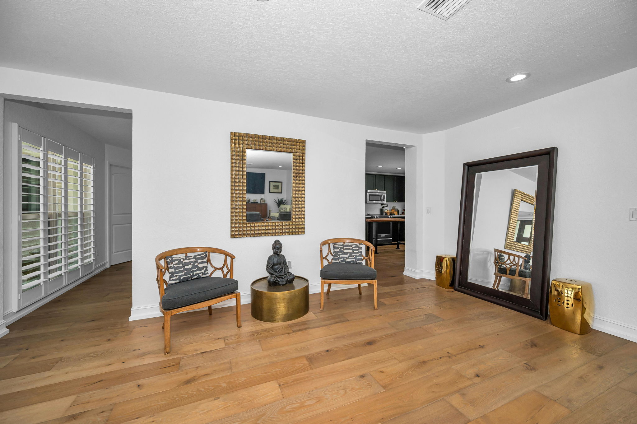 Living Room6