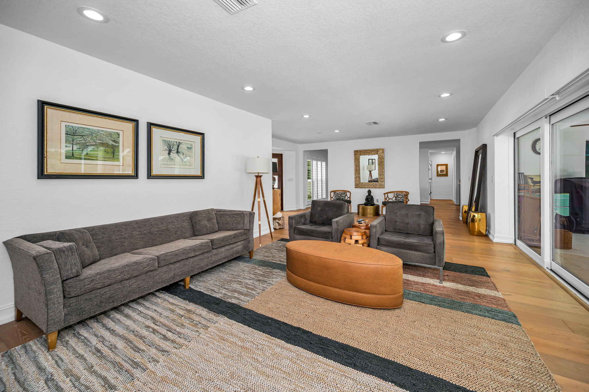 Living Room7