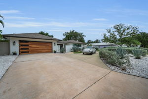 Front Exterior3