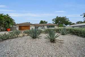 Front Exterior6