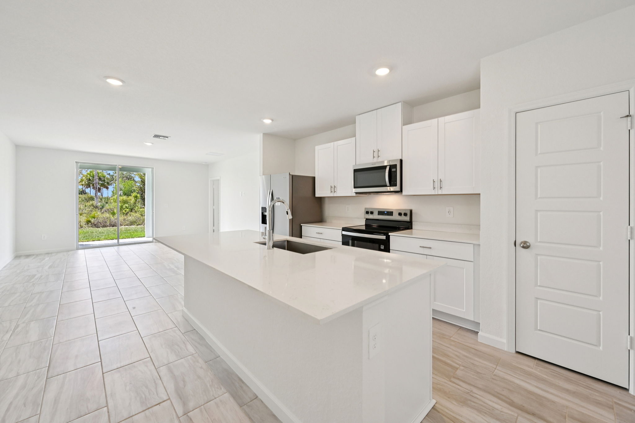 South Florida - Terra Lago - 14518 SW NEW DAWN ROAD Indiantown FL 34956-011