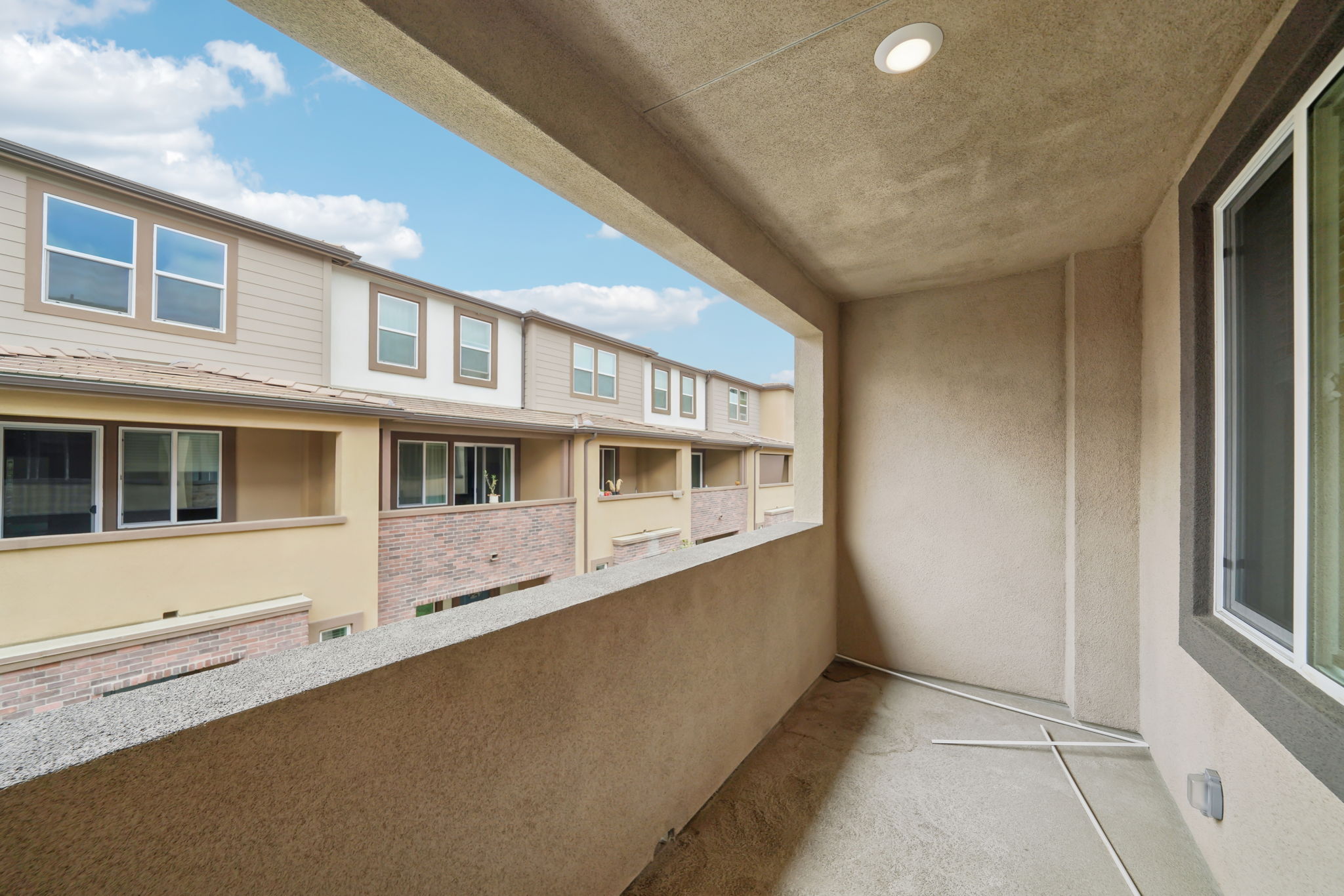 SoCal - Stratus - 1452 Stratus Dr, Pomona, CA 91768 - 047