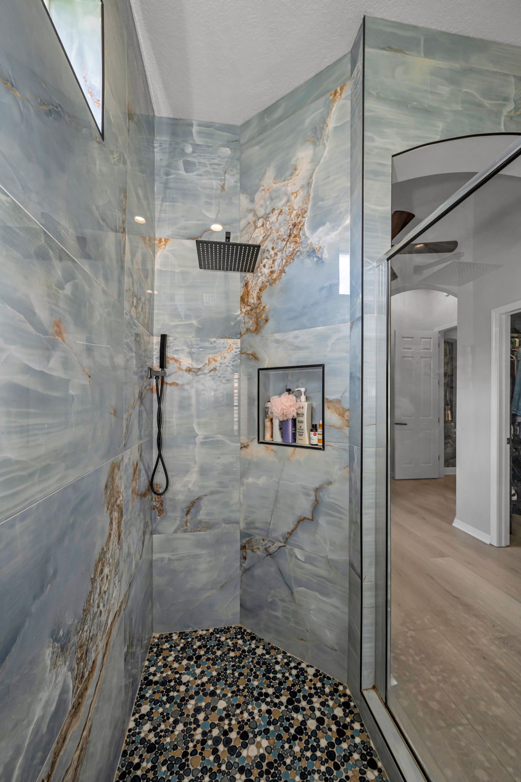 Primary Bathroom 1f