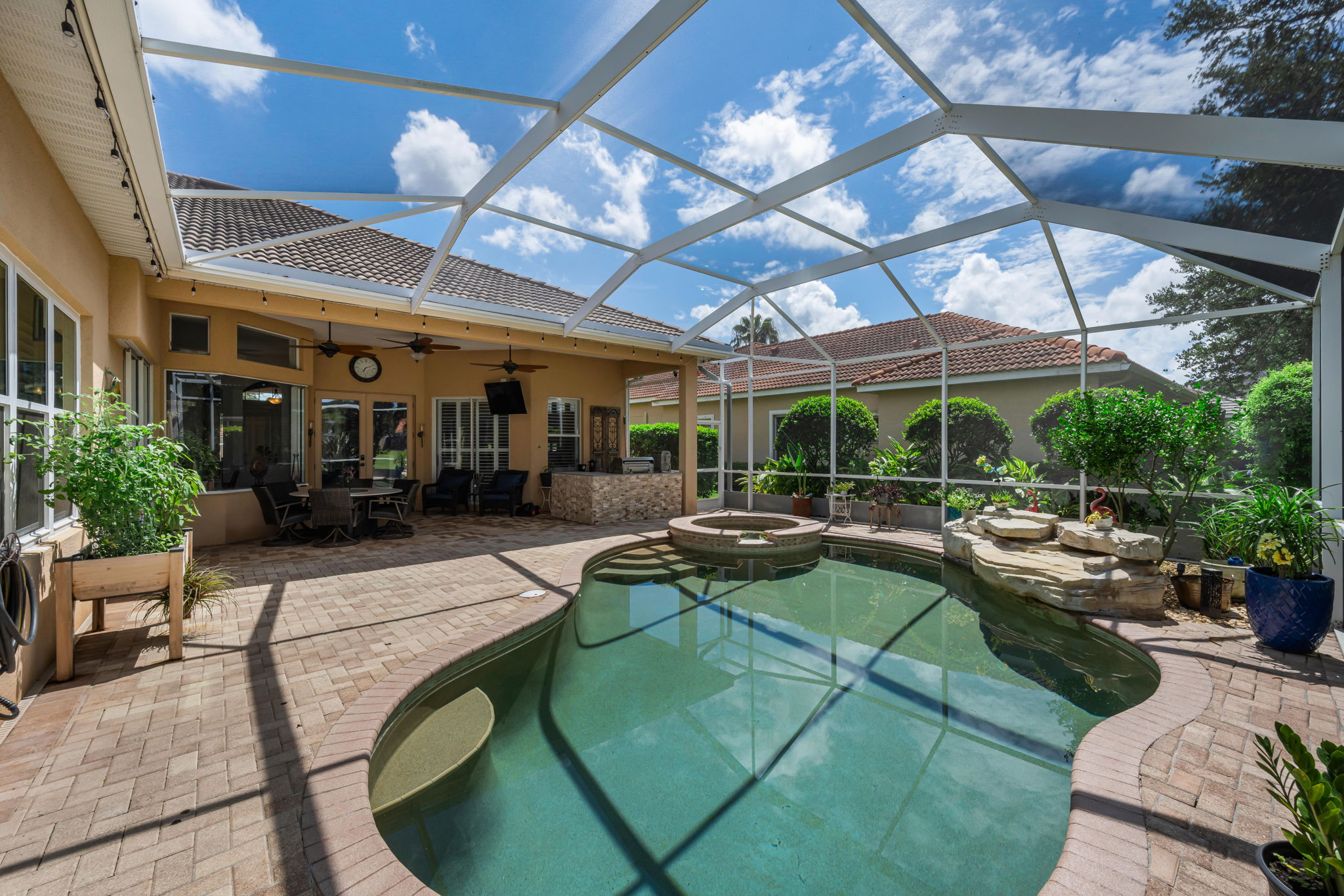 Pool 5