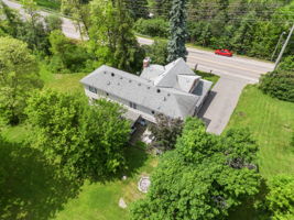  Photo 49