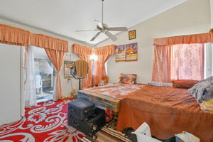  Photo 44