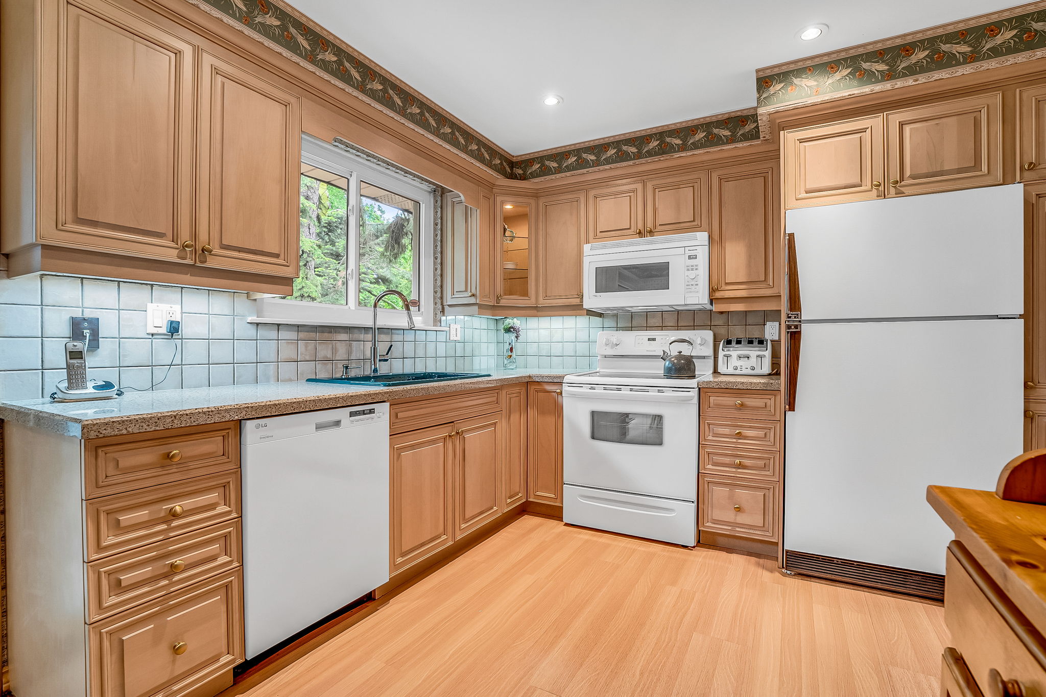 19-kitchen2
