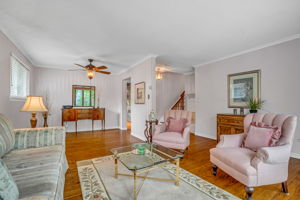 13-living room4