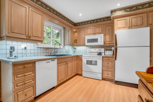 19-kitchen2