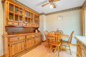 21-breakfast area1
