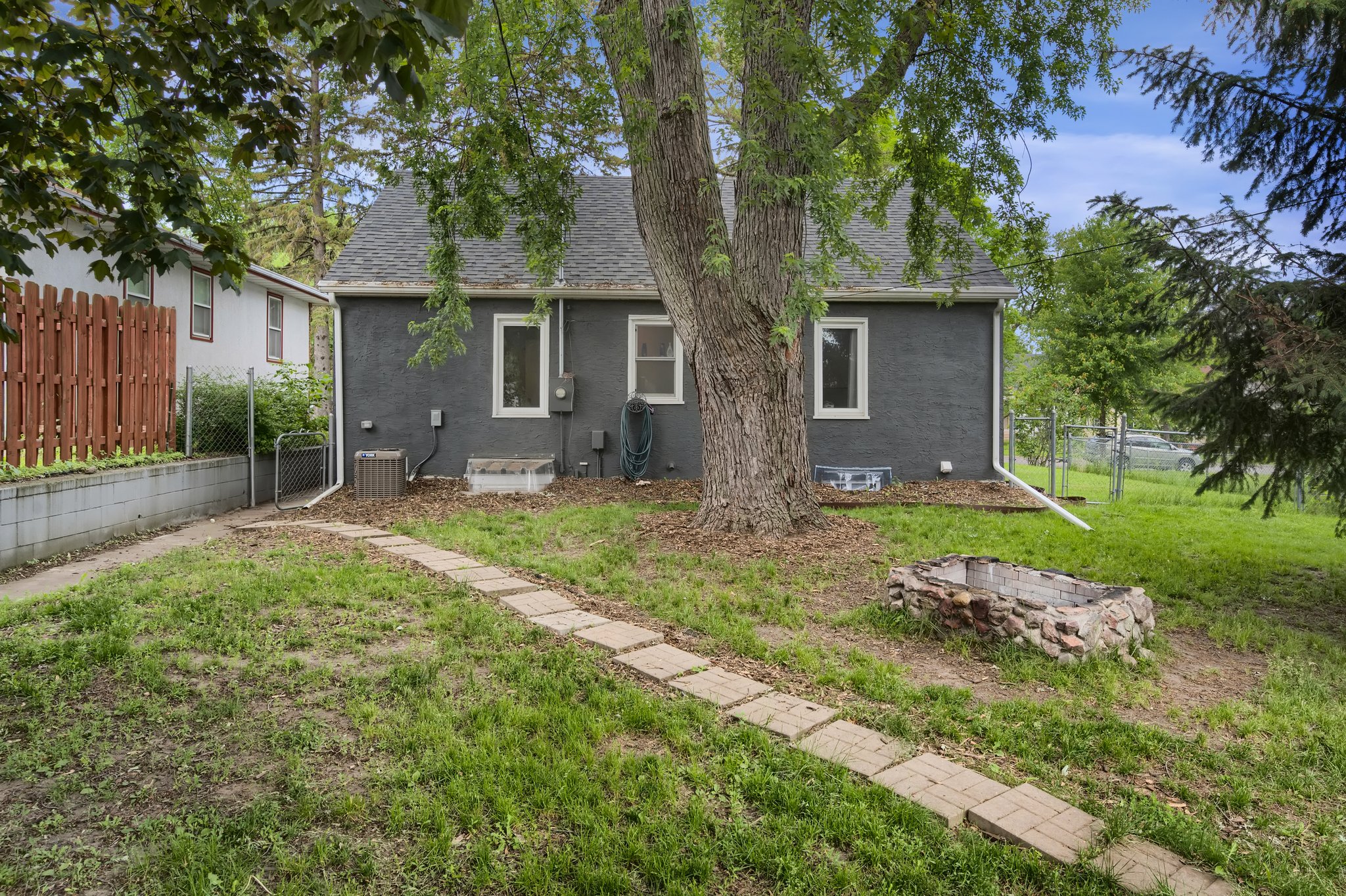 1454 Maywood St N, St Paul, MN 55117, USA Photo 2