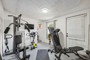  Photo 34