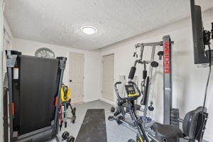  Photo 33