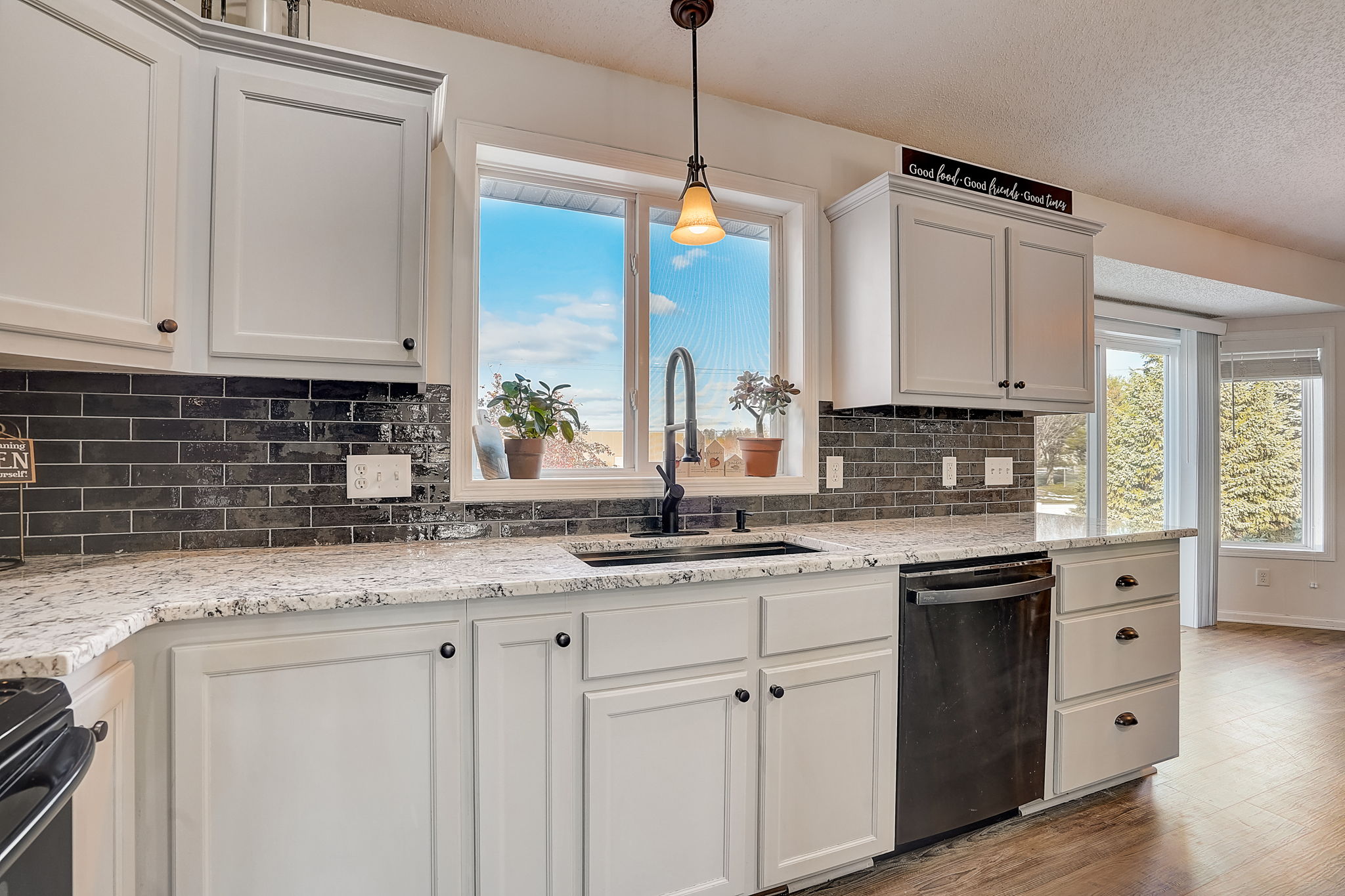 14548 Blackberry Way, Rosemount, MN 55068 ShowingTime+ Listing Media