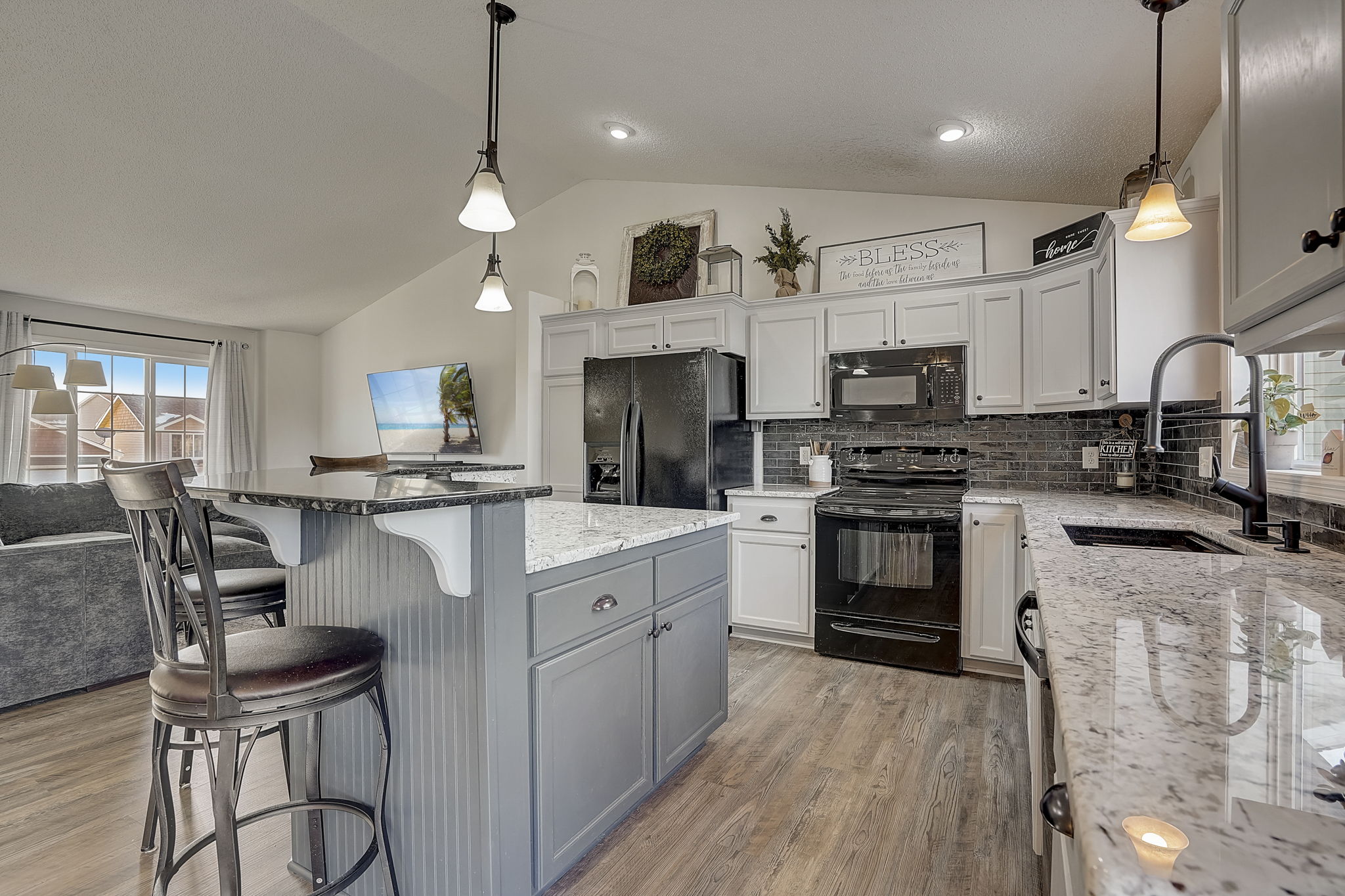 14548 Blackberry Way, Rosemount, MN 55068 ShowingTime+ Listing Media