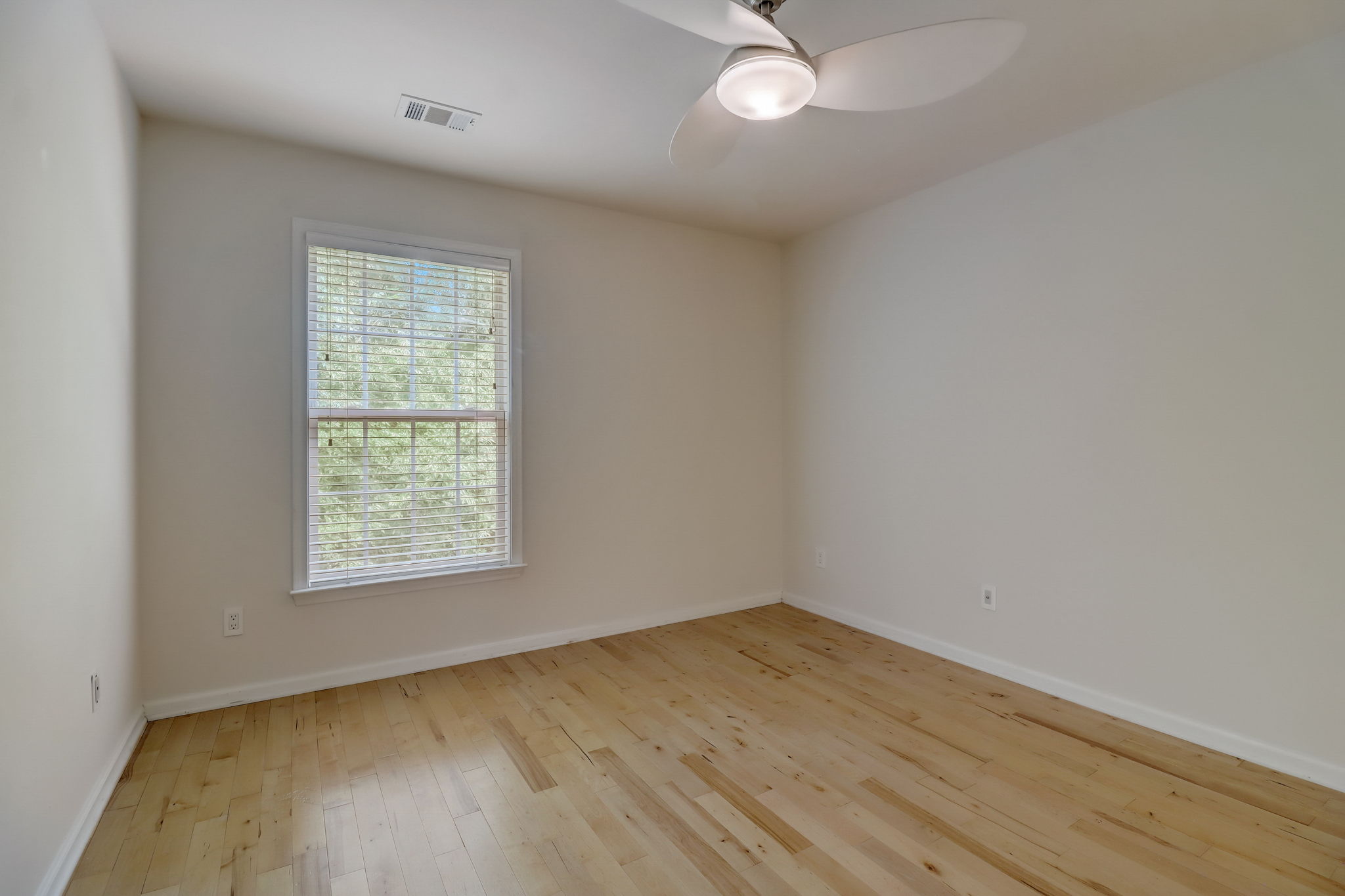 Eastham Dr-028