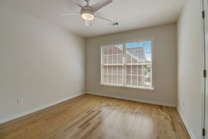 Eastham Dr-025