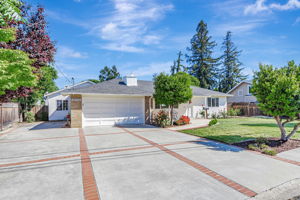 003_14555 Nelson Way
