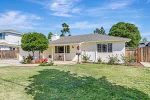 004_14555 Nelson Way